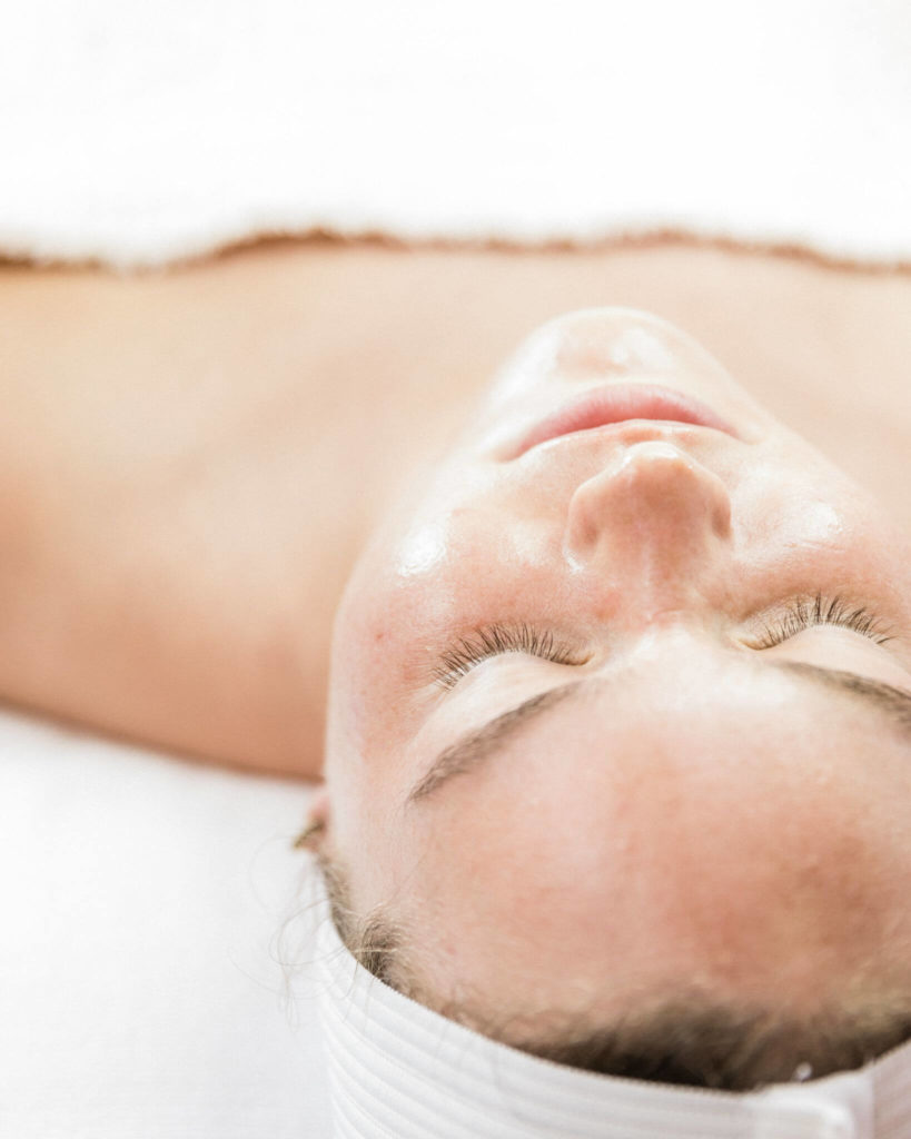 Frost Glow Facial