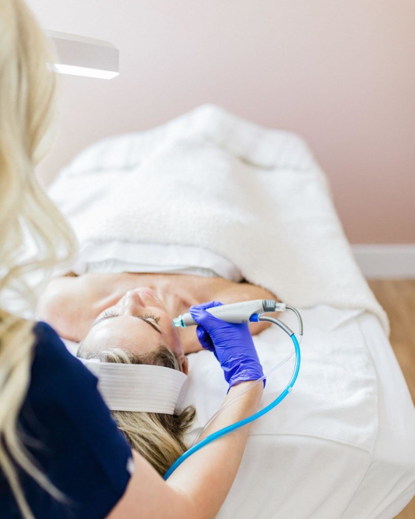 Hydra Facial